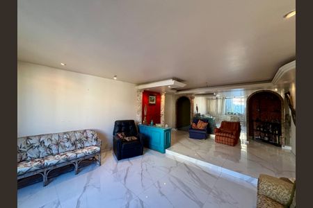 Apartamento para alugar com 140m², 3 quartos e 1 vagaSala