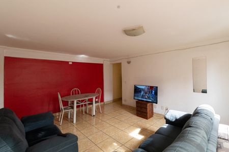 Apartamento à venda com 83m², 2 quartos e 1 vaga Apartamento à venda com 83m², 2 quartos e 1 vagaSala