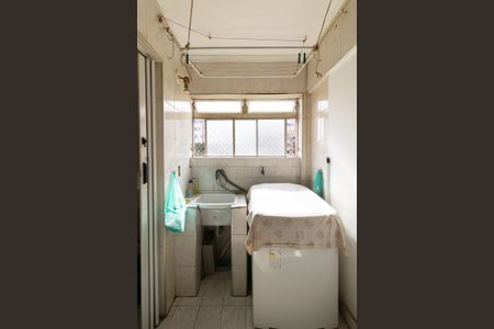 Apartamento à venda com 83m², 2 quartos e 1 vaga Apartamento à venda com 83m², 2 quartos e 1 vagaÁrea de Serviço