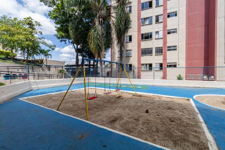 Apartamento à venda com 83m², 2 quartos e 1 vaga Apartamento à venda com 83m², 2 quartos e 1 vagaÁrea Comum - Playground