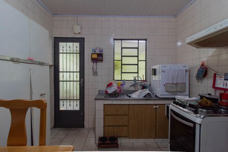 Casa à venda com 121m², 4 quartos e 2 vagas Casa à venda com 121m², 4 quartos e 2 vagasCozinha