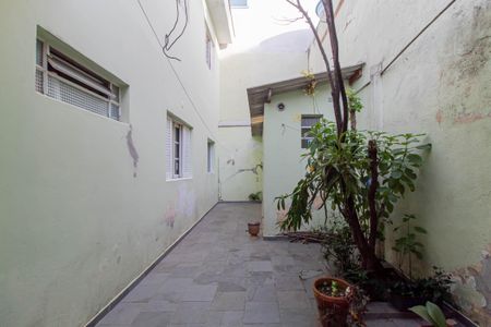 Casa à venda com 121m², 4 quartos e 2 vagas Casa à venda com 121m², 4 quartos e 2 vagasQuintal