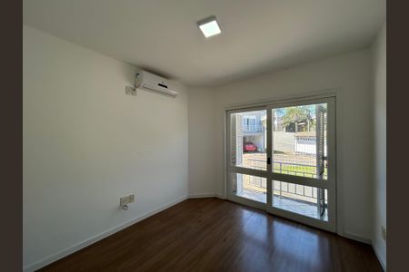 Casa de condomínio à venda com 144m², 3 quartos e 2 vagasQuarto 2