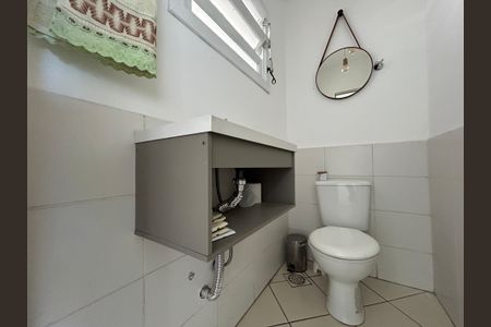 Casa de condomínio à venda com 144m², 3 quartos e 2 vagasBanheiro 3