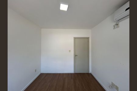 Casa de condomínio à venda com 144m², 3 quartos e 2 vagasQuarto 2