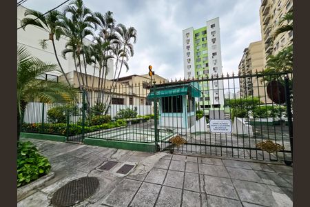Apartamento à venda com 56m², 2 quartos e 1 vaga Apartamento à venda com 56m², 2 quartos e 1 vagaFachada