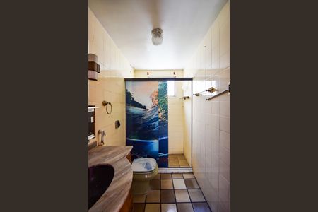 Apartamento à venda com 56m², 2 quartos e 1 vaga Apartamento à venda com 56m², 2 quartos e 1 vagaBanheiro Social