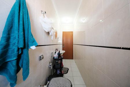 Casa à venda com 350m², 5 quartos e 2 vagasBanheiro