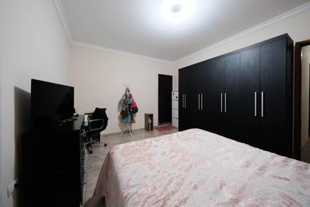 Casa à venda com 350m², 5 quartos e 2 vagasSuíte