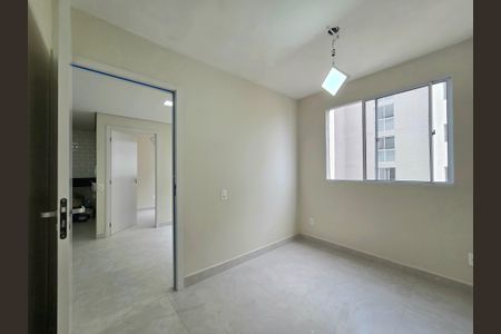 Quarto 1 de apartamento para alugar com 2 quartos, 34m² em Veleiros, São Paulo