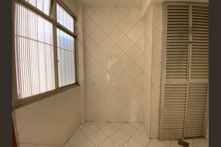 Apartamento à venda com 83m², 2 quartos e 1 vagaÁrea de Serviço