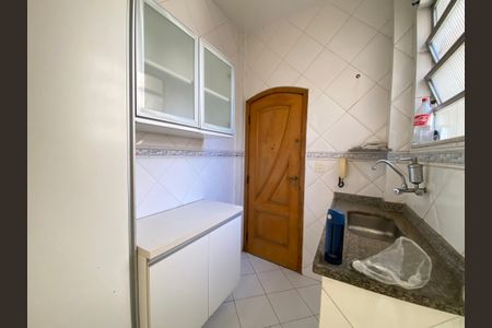 Apartamento à venda com 83m², 2 quartos e 1 vagaCozinha