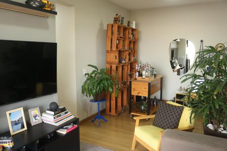 Apartamento à venda com 65m², 2 quartos e 1 vagaSala