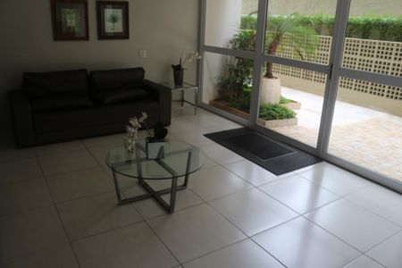 Apartamento à venda com 65m², 2 quartos e 1 vagaÁrea comum