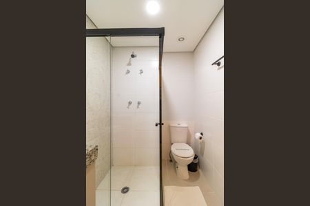 Banheiro de kitnet/studio à venda com 1 quarto, 24m² em Perdizes, São Paulo