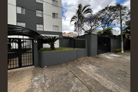Apartamento para alugar com 64m², 3 quartos e 1 vagaFachada