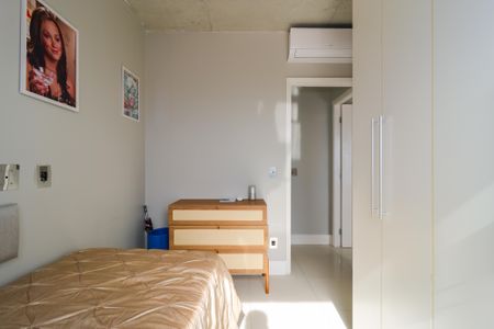 Apartamento à venda com 70m², 2 quartos e 2 vagas Apartamento à venda com 70m², 2 quartos e 2 vagasQuarto 2