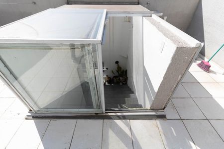 Apartamento para alugar com 62m², 1 quarto e sem vagaEscada