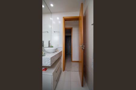 Apartamento à venda com 102m², 3 quartos e 1 vagaBanheiro Social