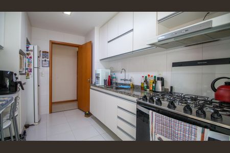 Apartamento à venda com 102m², 3 quartos e 1 vagaCozinha