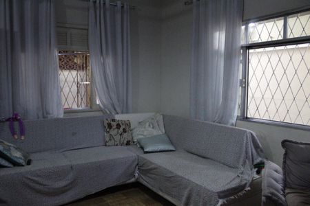 Sala de casa para alugar com 4 quartos, 150m² em Curicica, Rio de Janeiro