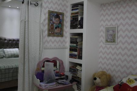 Quarto 1 de casa para alugar com 4 quartos, 150m² em Curicica, Rio de Janeiro