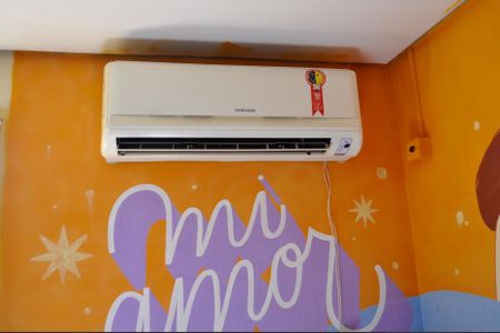 Ar condicionado de casa de condomínio à venda com 2 quartos, 45m² em Cavalhada, Porto Alegre