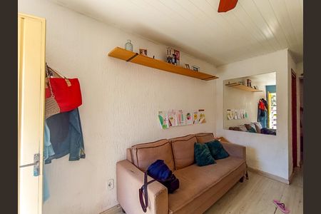 Sala de casa de condomínio à venda com 2 quartos, 45m² em Cavalhada, Porto Alegre