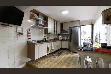 Casa para alugar com 137m², 4 quartos e 2 vagas Casa para alugar com 137m², 4 quartos e 2 vagasCozinha