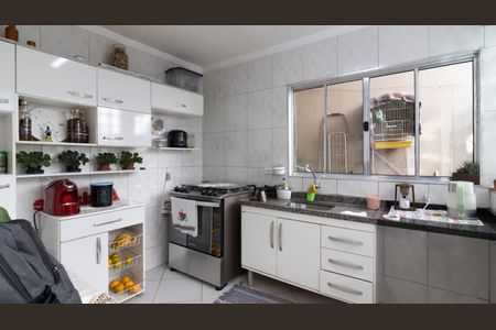 Casa para alugar com 137m², 4 quartos e 2 vagas Casa para alugar com 137m², 4 quartos e 2 vagasCozinha