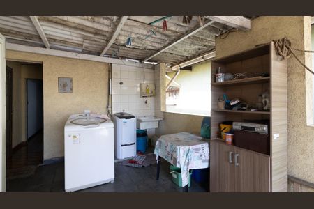 Casa para alugar com 137m², 4 quartos e 2 vagas Casa para alugar com 137m², 4 quartos e 2 vagasÁrea de Serviço