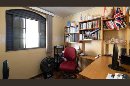 Casa para alugar com 137m², 4 quartos e 2 vagas Casa para alugar com 137m², 4 quartos e 2 vagasQuarto 2