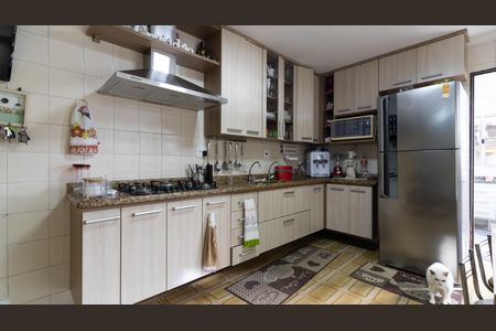 Casa para alugar com 137m², 4 quartos e 2 vagas Casa para alugar com 137m², 4 quartos e 2 vagasCozinha