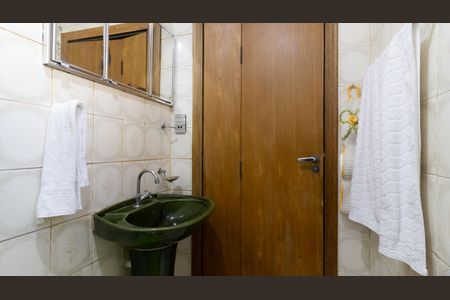 Casa para alugar com 137m², 4 quartos e 2 vagas Casa para alugar com 137m², 4 quartos e 2 vagasBanheiro da Suíte