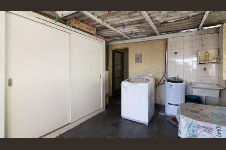 Casa para alugar com 137m², 4 quartos e 2 vagas Casa para alugar com 137m², 4 quartos e 2 vagasÁrea de Serviço