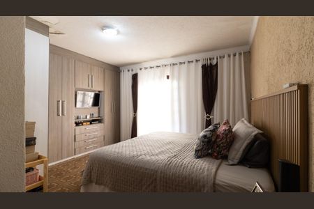 Casa para alugar com 137m², 4 quartos e 2 vagas Casa para alugar com 137m², 4 quartos e 2 vagasSuíte