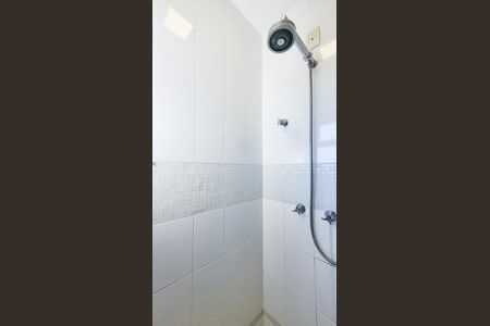 Casa de condomínio à venda com 230m², 4 quartos e 4 vagas Casa de condomínio à venda com 230m², 4 quartos e 4 vagasBanheiro Suíte 2