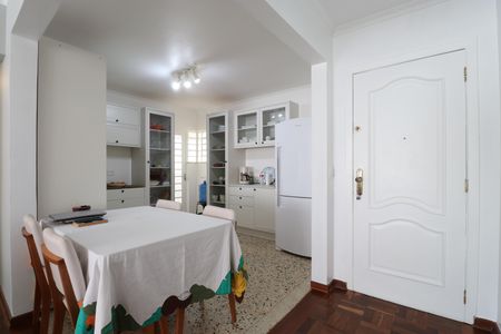 Apartamento à venda com 100m², 2 quartos e 1 vagaCozinha