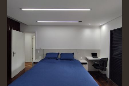 Apartamento à venda com 178m², 4 quartos e 3 vagasSuíte 2