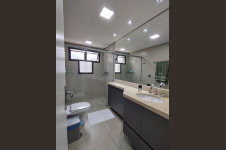 Apartamento à venda com 178m², 4 quartos e 3 vagasBanheiro