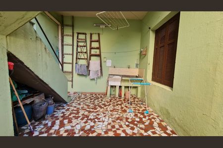 Casa à venda com 125m², 8 quartos e 1 vaga