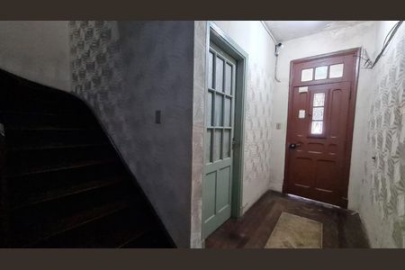 Casa à venda com 125m², 8 quartos e 1 vaga