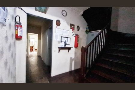 Casa à venda com 125m², 8 quartos e 1 vaga