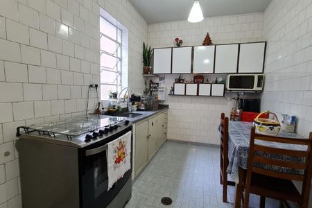Casa à venda com 140m², 3 quartos e 2 vagas
