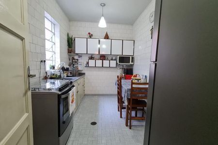 Casa à venda com 140m², 3 quartos e 2 vagas