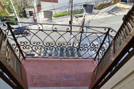 Casa à venda com 140m², 3 quartos e 2 vagas