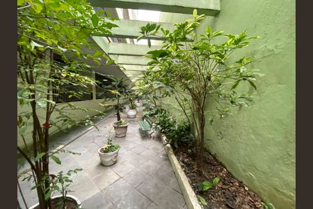 Apartamento à venda com 57m², 2 quartos e 1 vagaÁrea comum