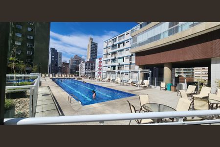 Studio para alugar com 44m², 1 quarto e 1 vagaPiscina