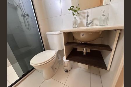 Apartamento à venda com 48m², 2 quartos e 2 vagas Apartamento à venda com 48m², 2 quartos e 2 vagasBanheiro 1