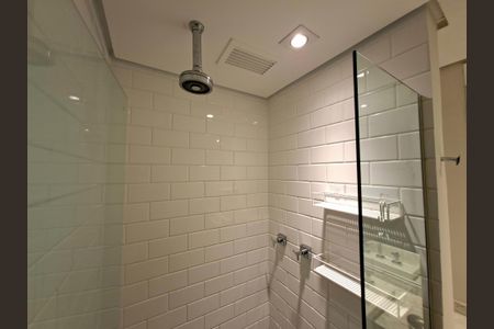 Apartamento à venda com 75m², 1 quarto e 2 vagasBanheiro da Suíte